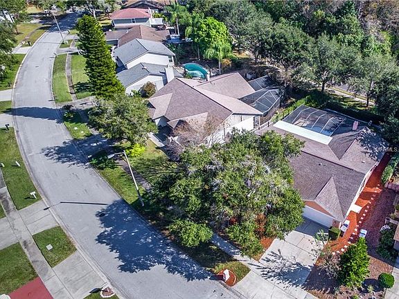 2nd image of 4816 Centerbrook Ct