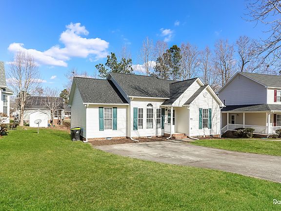 2nd image of 416 Aqua Marine Ln