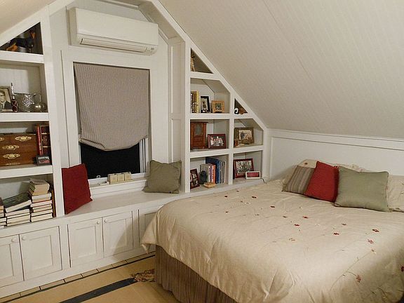 Attic loft bedroom