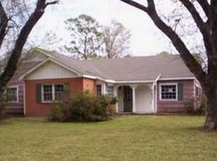 4600 Evergreen Dr, Port Arthur, TX 77642