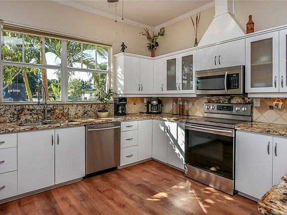 4th image of 1619 Harrison St #1619