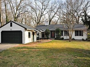 22 Laurel Cove Rd, Oyster Bay, NY 11771
