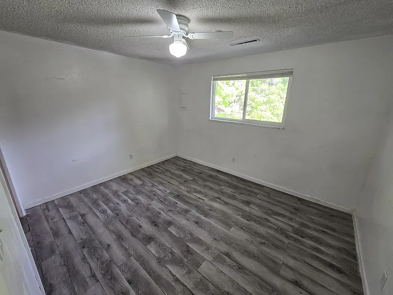 1723 Duchess Dr #3 — Photo 5