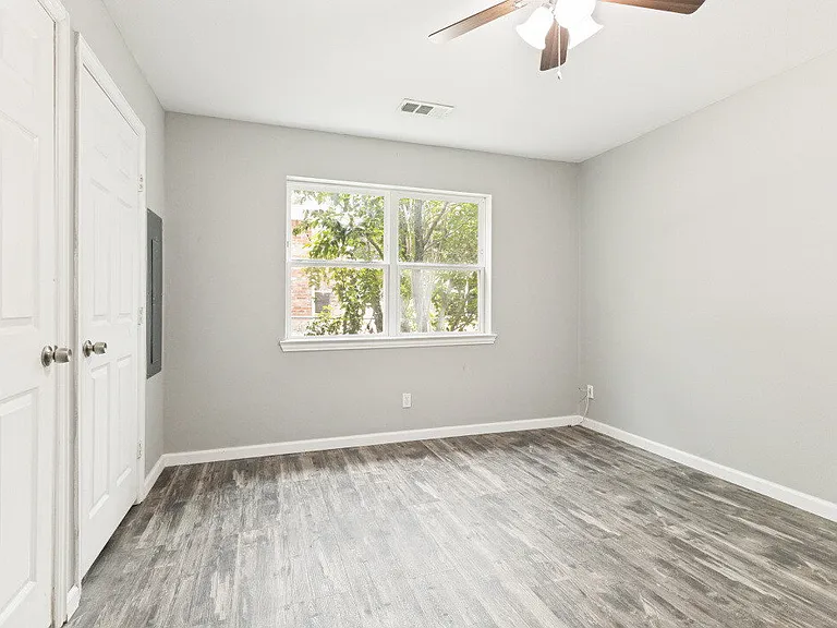 5786 Rockhill Rd — Photo 11