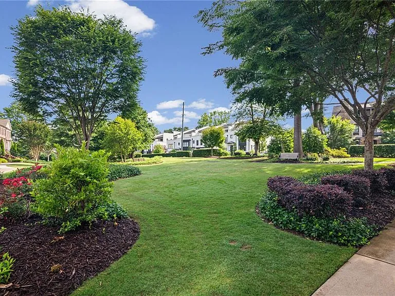 335 Rose Garden Ln — Photo 33
