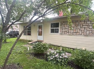 136 Mora Rd, Carpentersville, IL 60110