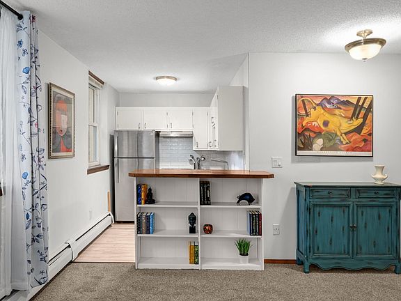 4th image of 2536 Dupont Ave S APT 101