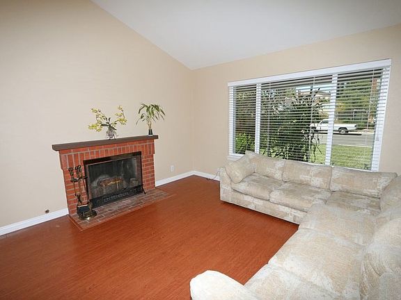 4th image of 15140 Amalia St