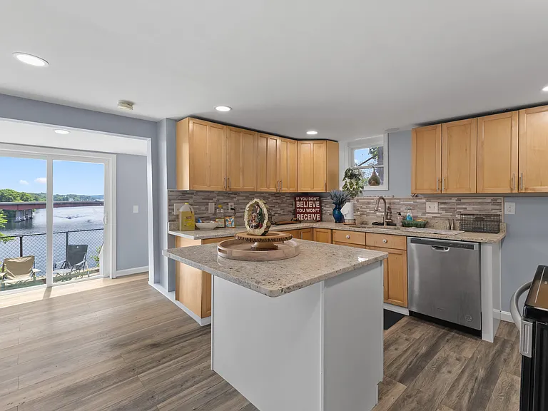 20C Oakland Ave #20C — Photo 2