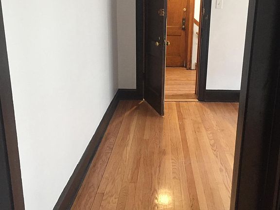 4th image of 2308 N Lamon Ave #1