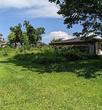 4th image of 4883 Cerise Ave