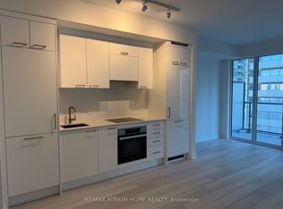 634 Church St #1701, Toronto, ON M4Y 0G9