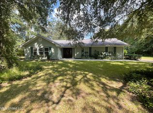 3528 Johnston Rd, Gautier, MS 39553