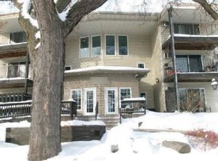 10211 Cedar Lake Rd #109, Minnetonka, MN 55305