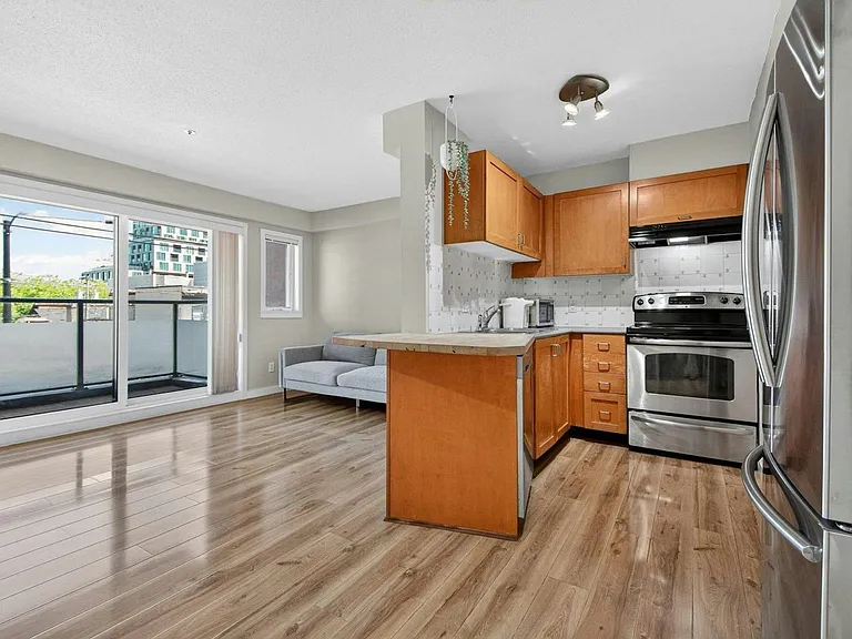 3788 W 10th Ave — Photo 11