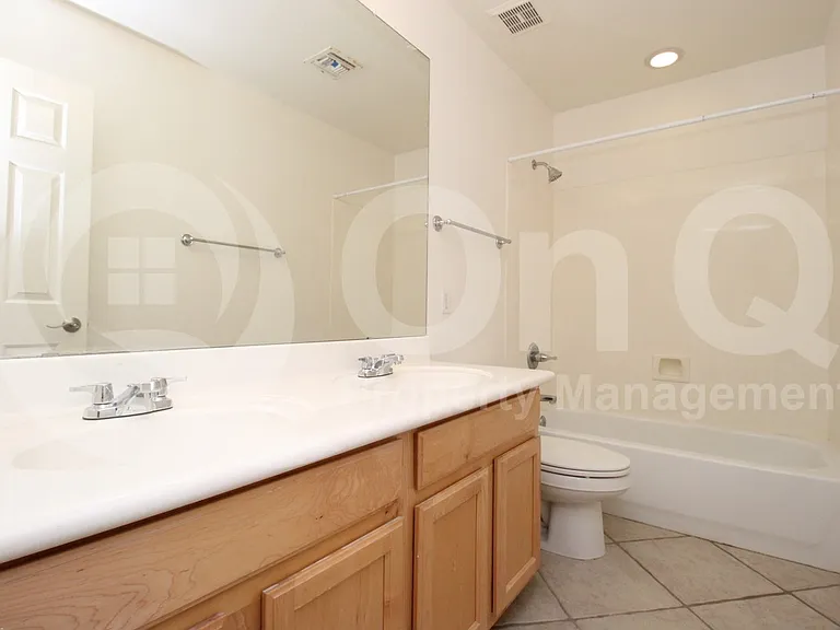 2450 E Darrel Rd — Photo 22