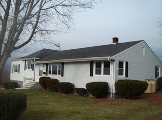 136 Crestview Ave, Somerset, MA 02725