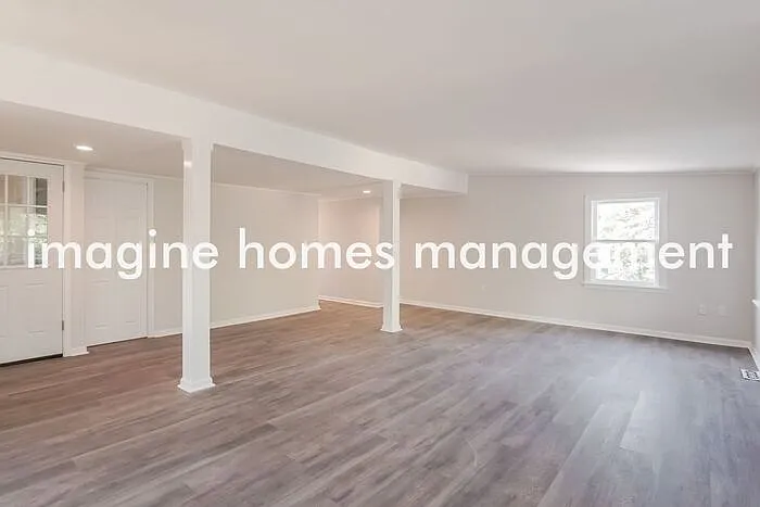 9200 Mary St — Photo 5