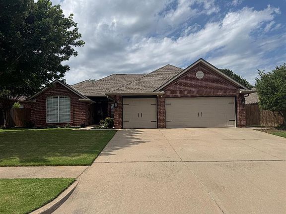4th image of 317 Paxton Ct