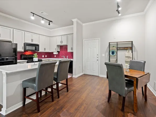 800 E 15th St Unit 105, Plano, TX 75074