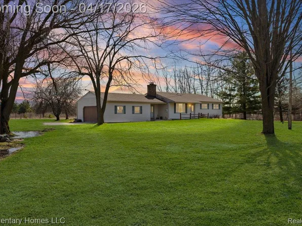 1650 Cove Rd, Wales, MI 48027