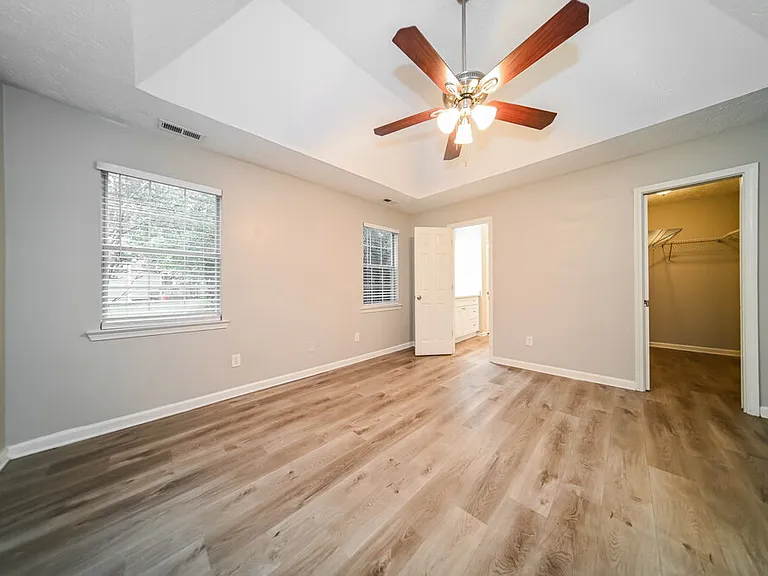 1322 Sweetwater Ct — Photo 8