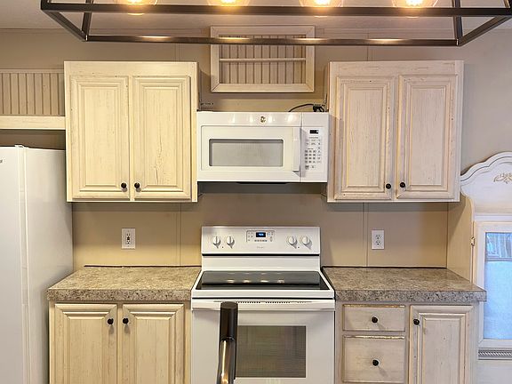 Great kitchen