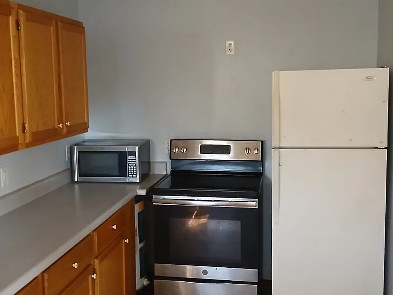 407 NW Euclid Ave — Photo 3