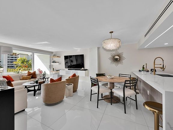 5th image of 155 Ocean Lane Dr APT 413