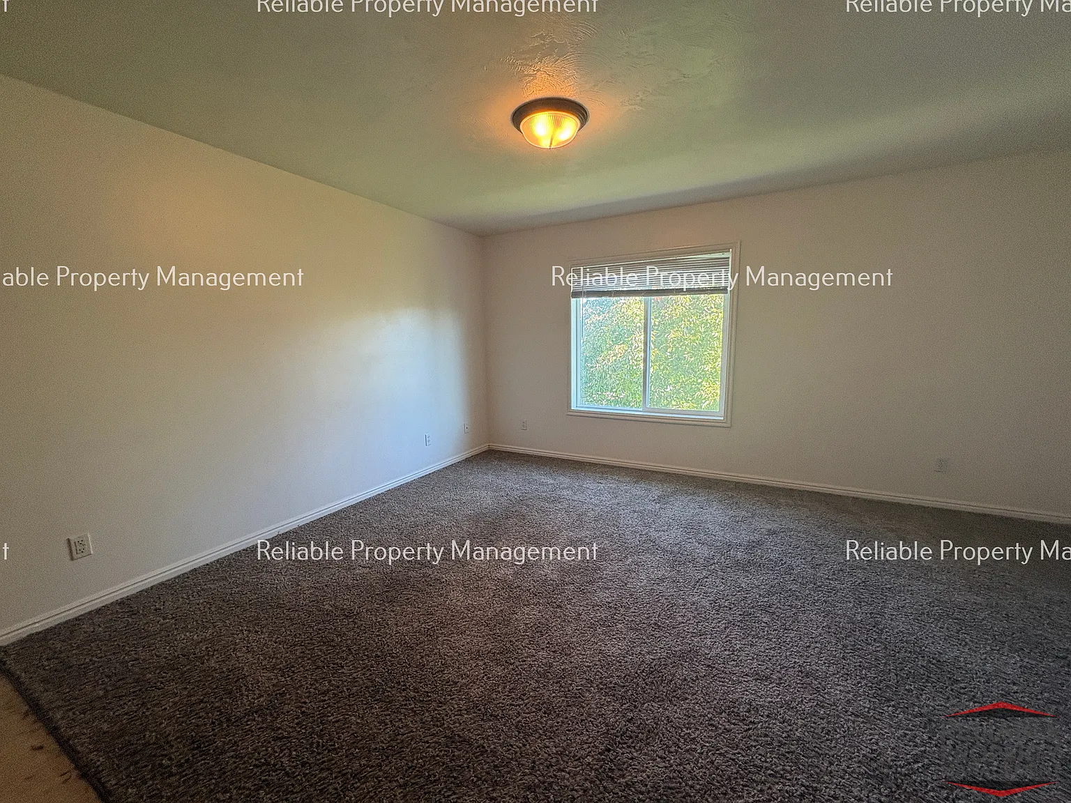 2 bed, 100 sqft, $1,095 — Photo 2