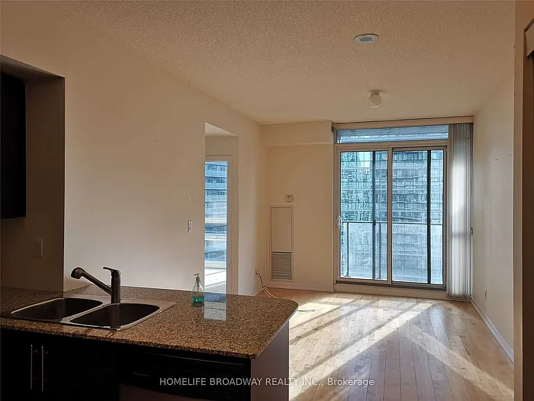 65 Bremner Blvd #2602 — Photo 3