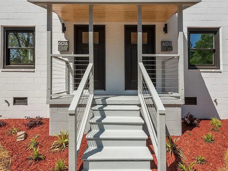 734 E Lenoir St #600 — Photo 13