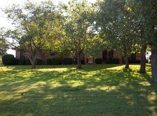 840 Broadhead Rd, Waxahachie, TX 75165