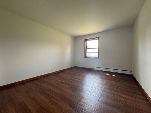 3rd image of 272 Cleveland Ave #7A