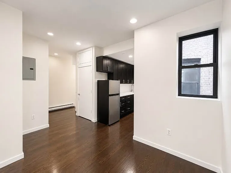 950 Nostrand Ave #2L — Photo 2