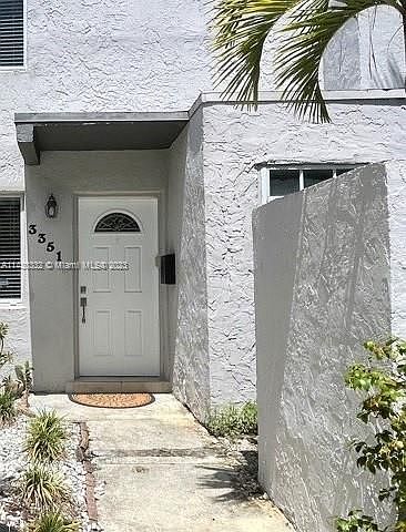 1st image of 3351 Franklin Ave #3351