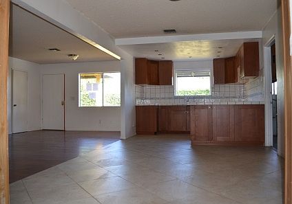 5th image of 4141 Monterey Ave