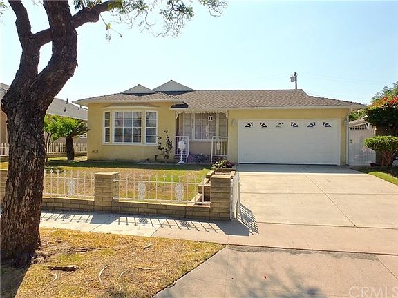 2nd image of 6020 Del Amo Blvd