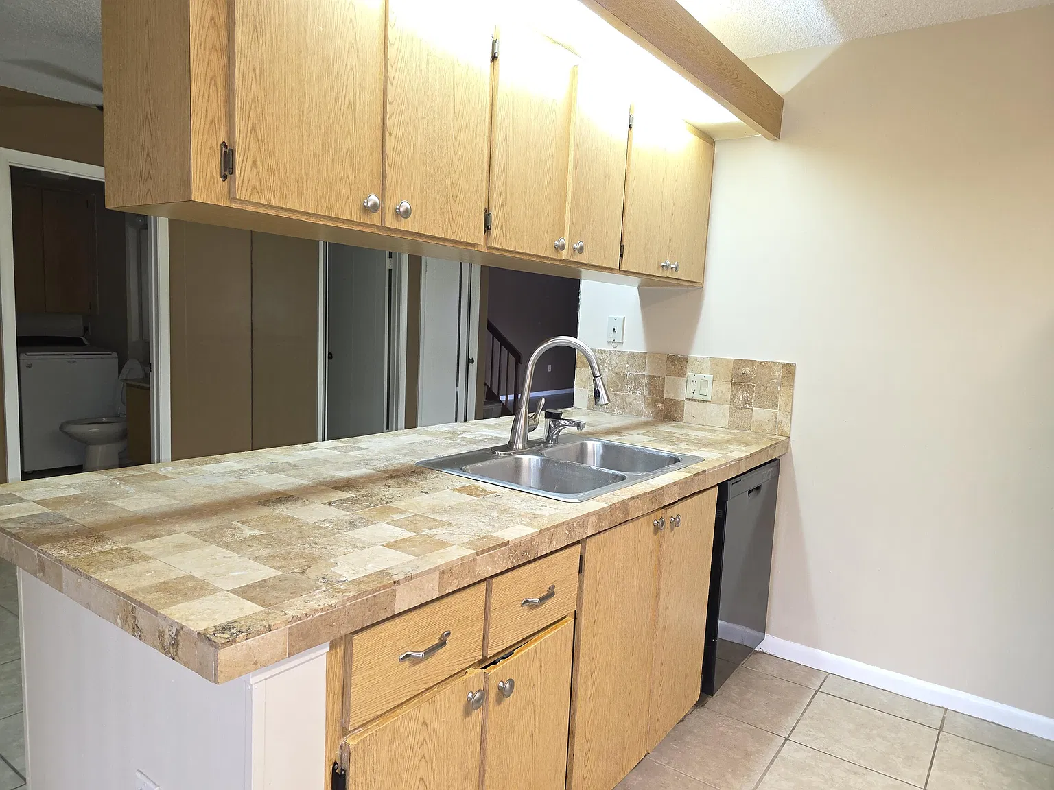 2 bed, 2.5 bath, 1236 sqft, $2,150 — Photo 4