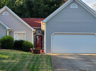 3388 Rock Creek Dr, Rex, GA