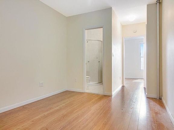 4th image of 249 23rd St APT 1R