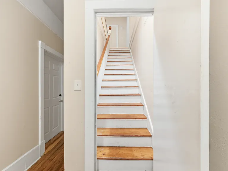 2303B N Abercorn St #B — Photo 2