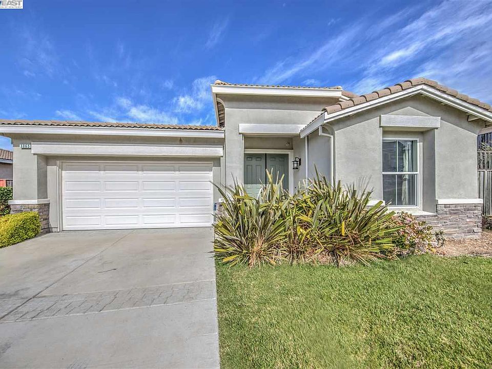 1st image of 3065 Barranca Dr