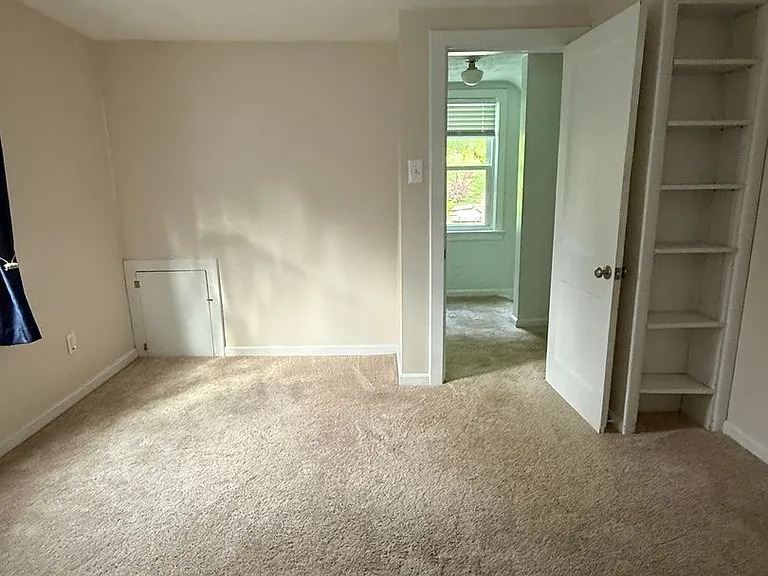 40 Edwards Ct — Photo 8