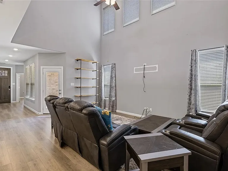 12405 Iveson Dr — Photo 8