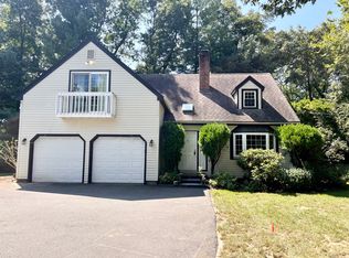4 Heritage Ct, Westport, CT 06880