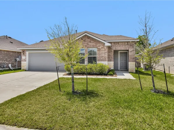 2518 River Way Dr, Navasota, TX 77868