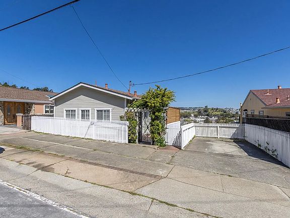 2nd image of 394 Alvarado St