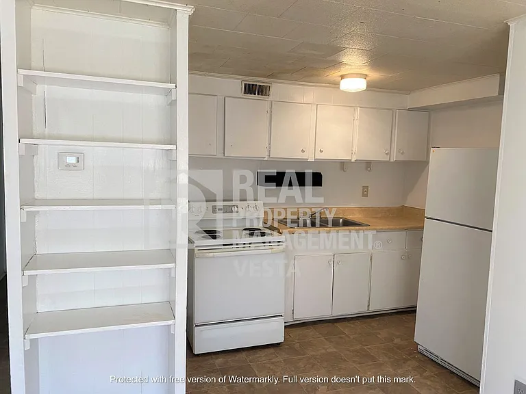 612 Cedarwood Dr — Photo 3