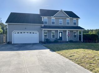 216 Rudolph Ln, Hubert, NC 28539